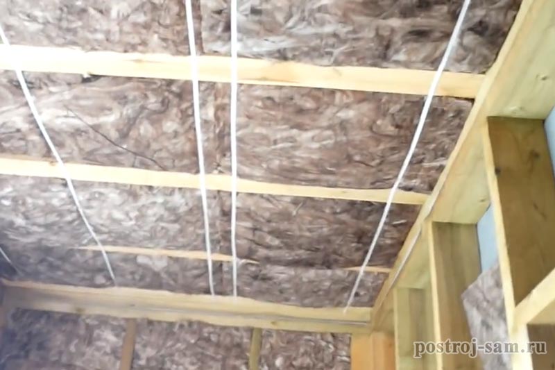 Пароизоляция стен: утеплении деревянного и каркасного дома изнутри, как правильно уложить внутри помещения, тонкости монтажа
