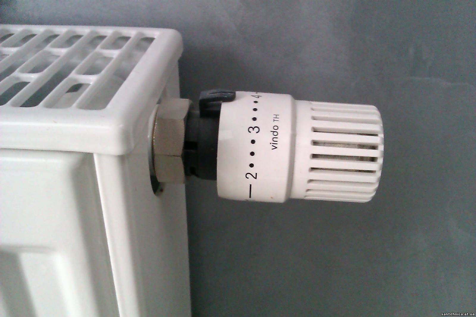 Как установить терморегулятор на батарею отопления