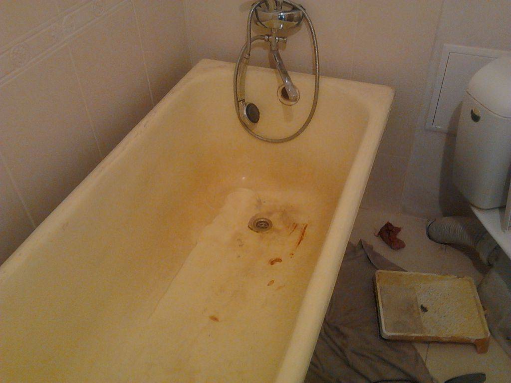 Как очистить ванну от желтого налета в домашних условиях?