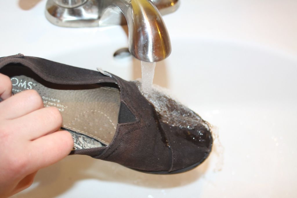 Как правильно ухаживать за обувью из нубука: практические советы и отзывы домохозяек
