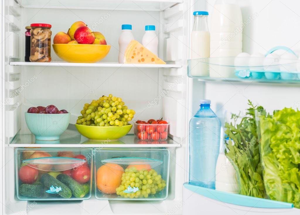 Оказывается, все это время мы хранили овощи неправильно: для каких продуктов на самом деле нужен нижний ящик холодильника