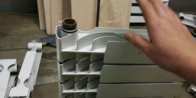 Ремонт радиаторов: вариант починки со снятием устройства и средства для устранения течи, как заклеить и почему течет батарея отопления в квартире, что делать, если потекла