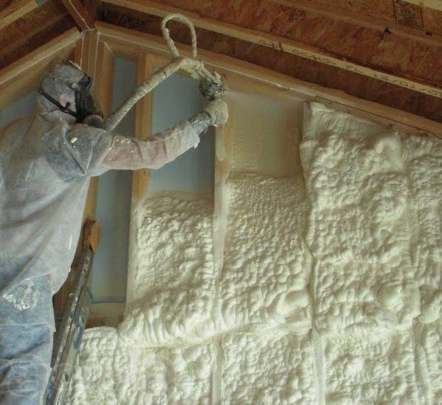 Утепление пеной: утепление полиуретановой монтажной пеной стены дома и крыши, заполнение воздушной прослойке между кладкой