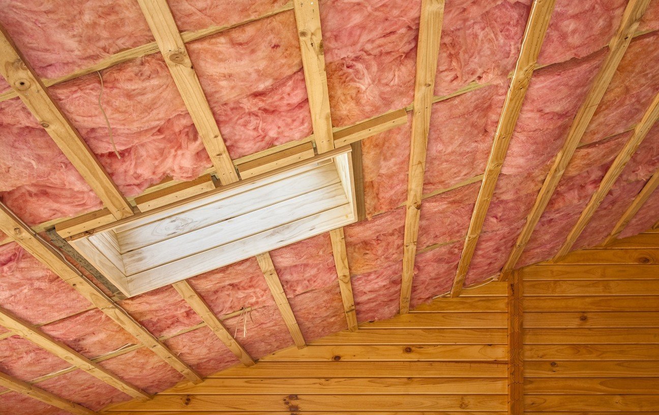 Утепление мансарды изнутри, если крыша уже покрыта, для зимнего проживания: пенопластом, минватой