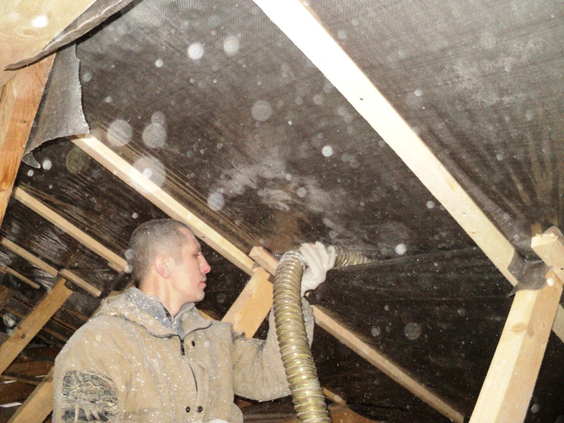 Чем лучше утеплить мансарду: лучшие теплоизоляционные материалы для обустройства мансардной крыши