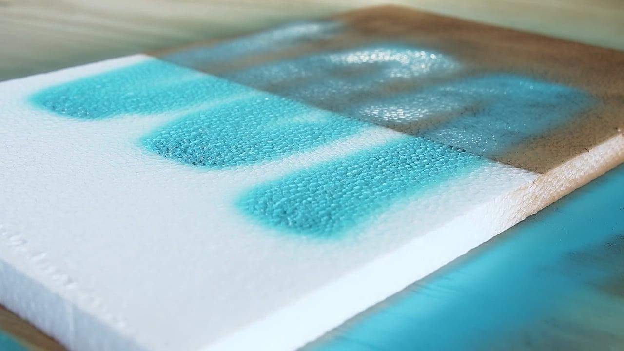 Покрасить пенопласт в домашних условиях: выбор водостойкой краски, пошаговая технология своими руками