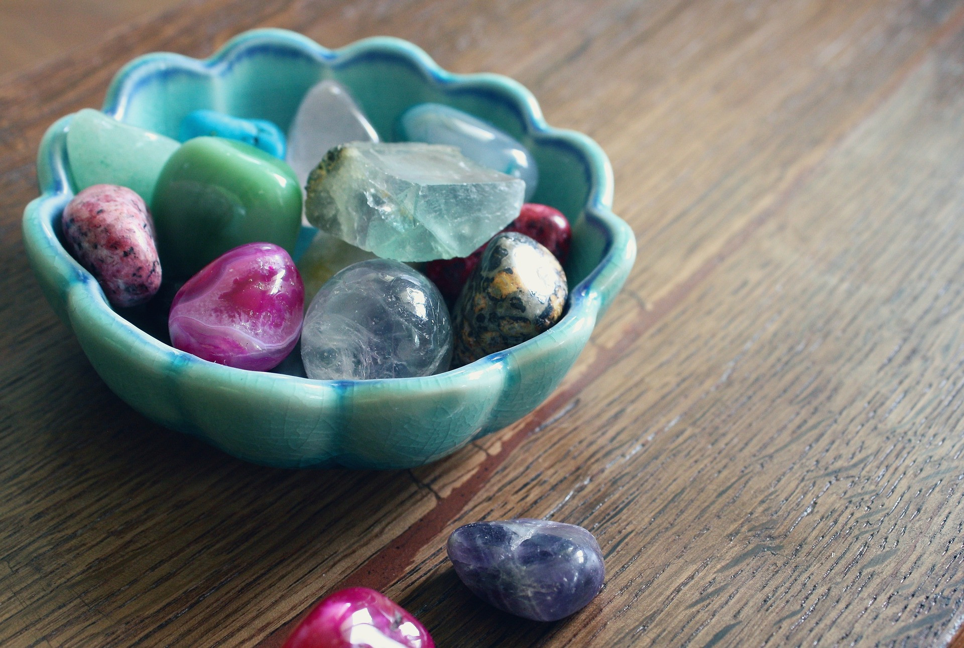 Какие камни приносят удачу и счастье – мнение астрологов, народная мудрость