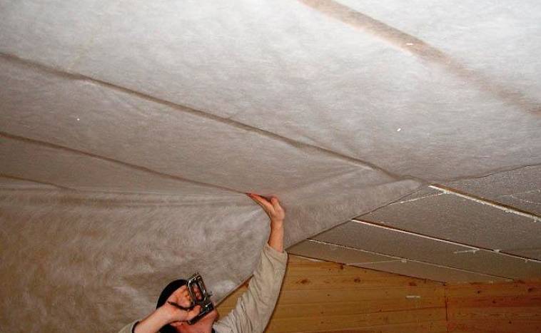 Как шпаклевать потолок правильно и ровно своими руками