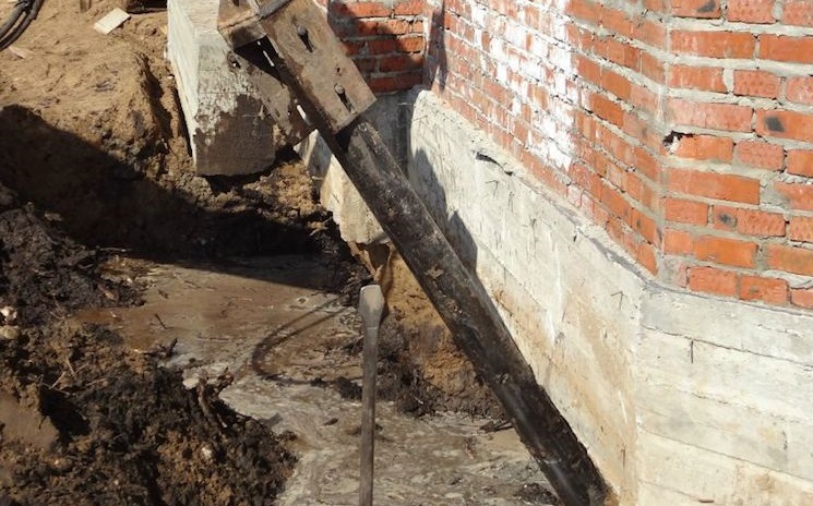 Как защитить фундамент из бетона от разрушения
