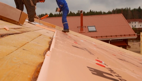 Утепление крыши дома пенопластом – технология монтажа