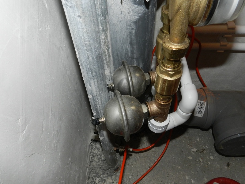Гидроудар в системе водоснабжения и отопления: как защититься - точка j