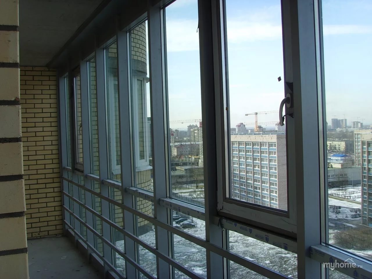 Замена холодного панорамного остекления балкона и лоджии на теплое в москве и московской области. утепление холодного панорамного остекления - goodmaster.su