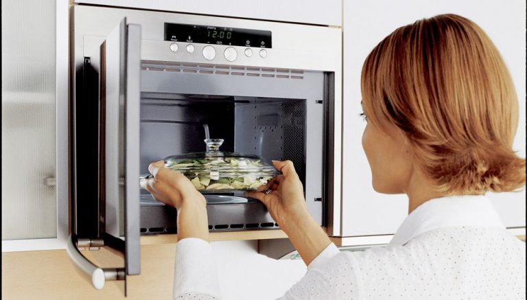 Что нельзя греть и готовить в микроволновке – 20 правил, которые нарушать нельзя