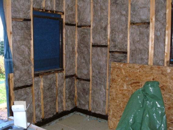 Строительство стен и крыши каркасной бани своими руками: опыт из первых рук