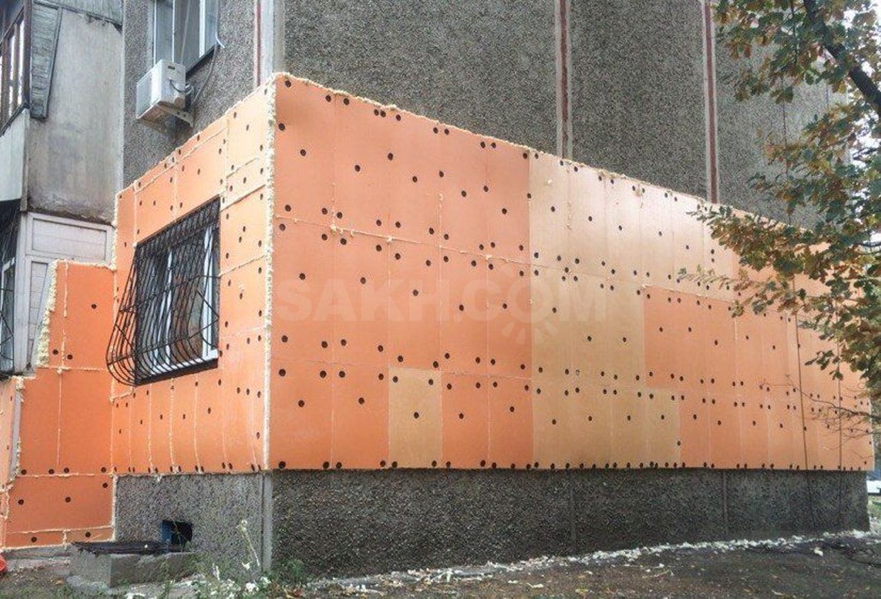 Чем утеплить стены дома снаружи — пенопластом или пеноплексом