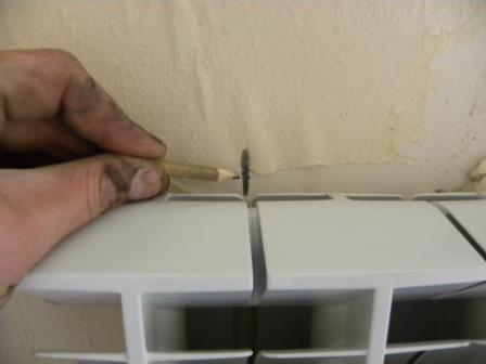 Как осторожно снять батарею отопления в квартире без затопления соседей