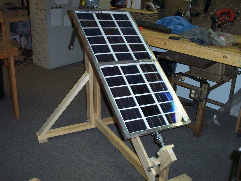 Солнечные батареи своими руками: две модели, сборка и установка
