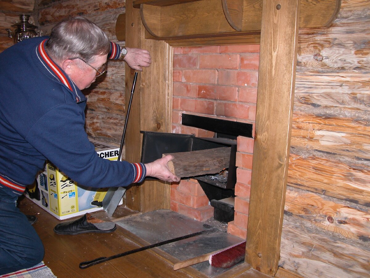 Как правильно топить печь дровами: пошаговое описание, рекомендации и отзывы
