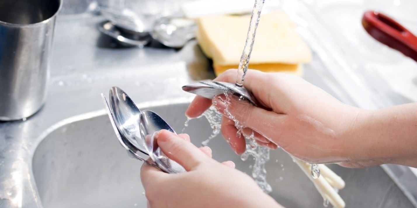 Как быстро и просто помыть посуду, советы хозяйкам