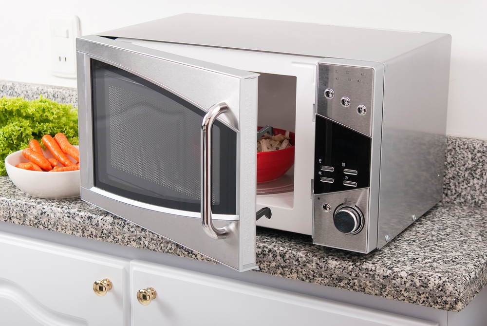 3 опасных предмета на вашей кухне – и чем их заменить