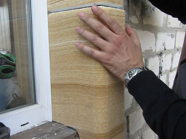 Как утеплить пластиковые окна своими руками?