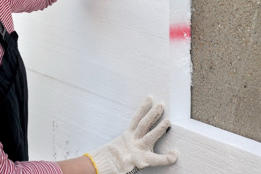 Как утеплить стены дома снаружи – выбор материала, способы, пошаговые инструкции
