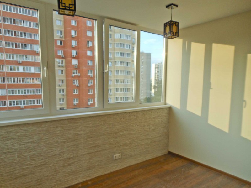 Совмещаем лоджию или балкон с комнатой — увеличиваем полезное пространство