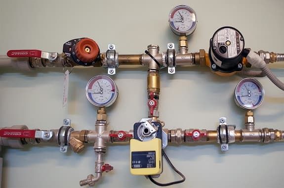 Какое давление должно быть в системе отопления – нормы и стандарты, причины падения и повышения давления