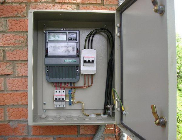 Порядок замены электросчетчика в частном доме и особенности установки