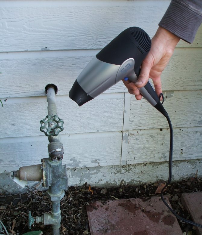 Как разморозить водопроводную пластиковую трубу под землей