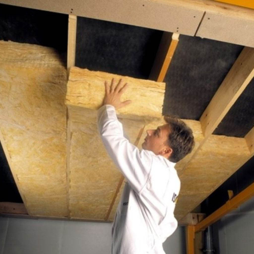 Чем утеплить потолок в частном доме снаружи - всё о ремонте потолка