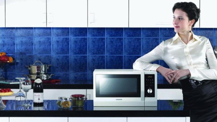 Размещение микроволновки на кухне — удобное обустройство современной кухни + 78 фото