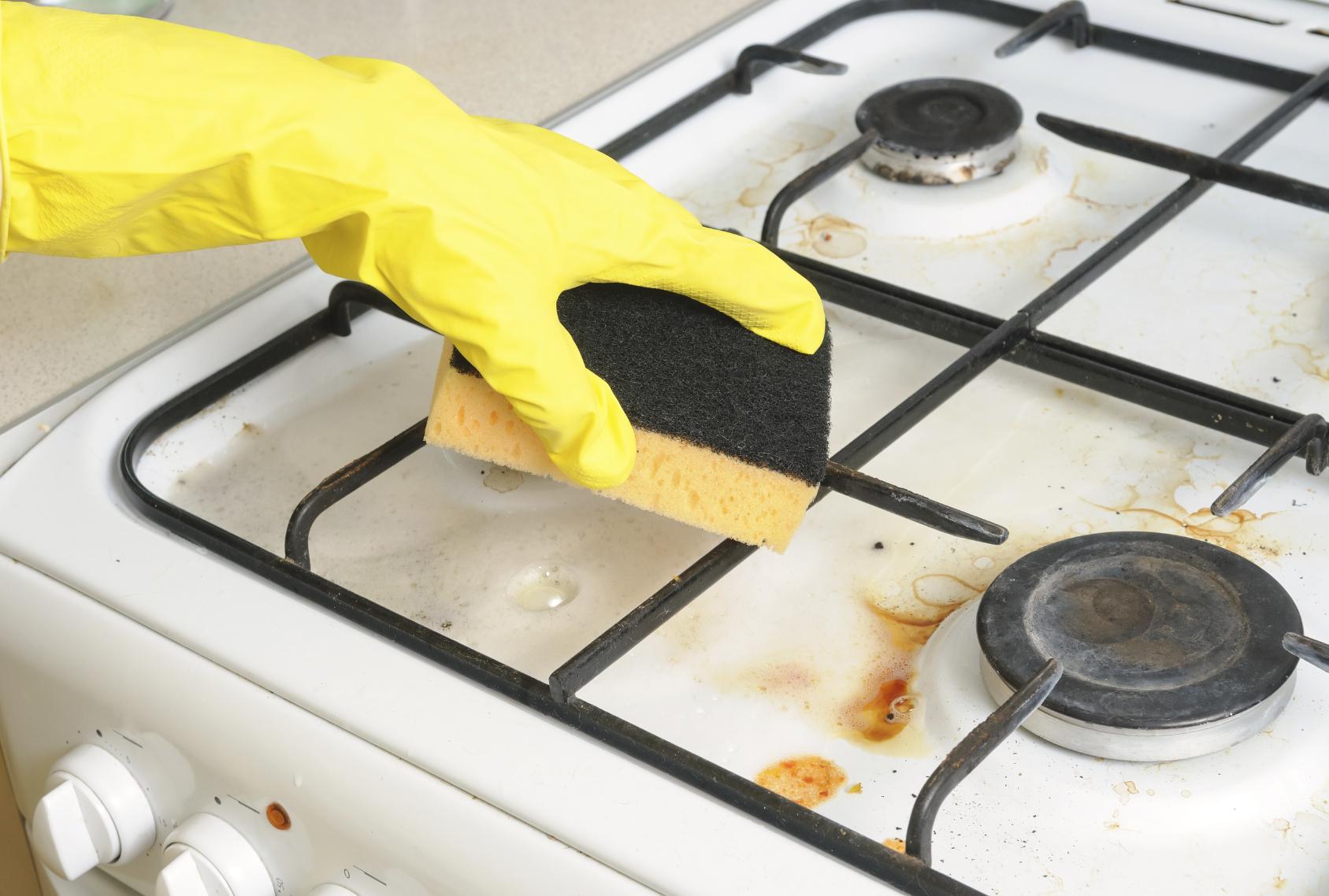 Чем и как отмыть кафельную плитку на кухне от жира народными и профессиональными средствами?
