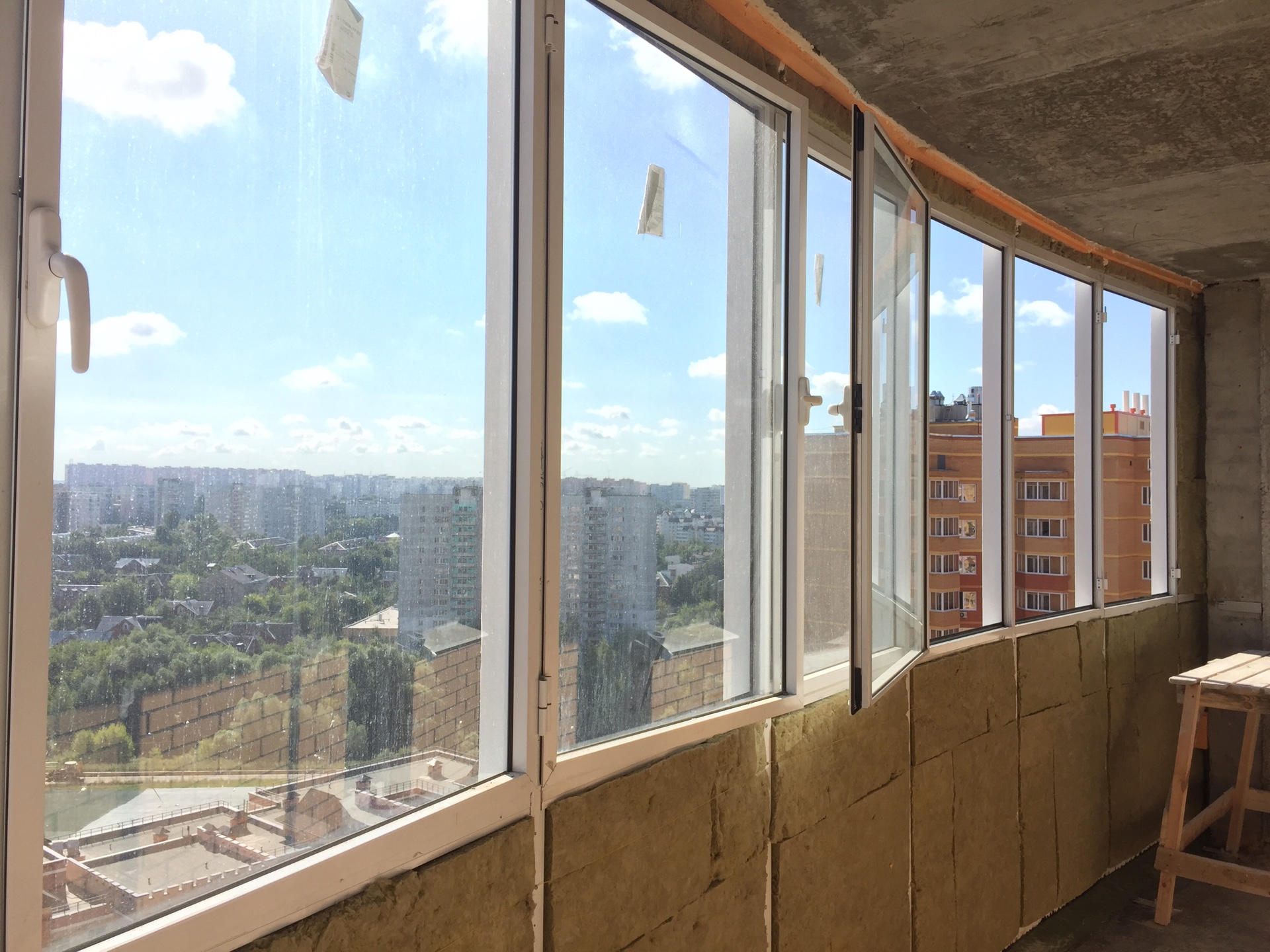 Французское остекление балкона (62 фото): окна и лоджии вместо балконного блока в квартире