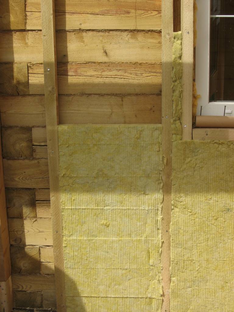 Утепление дома из бруса - как правильно и чем лучше утеплить деревянный 150х150 снаружи пеноплексом, минеральной ватой