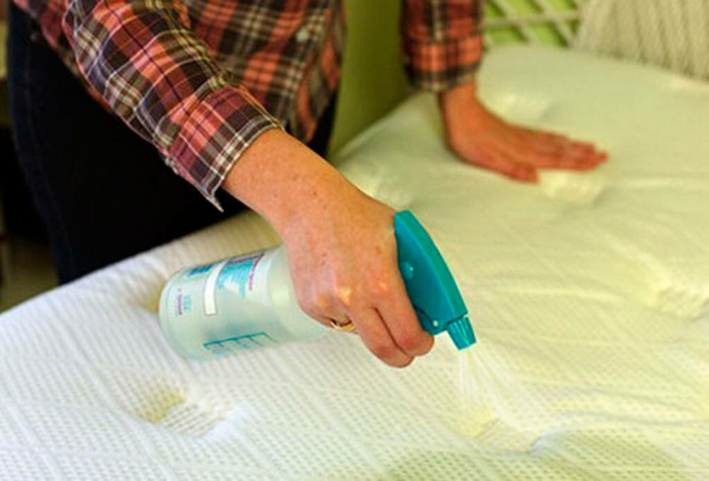 Как убрать запах мочи с матраса: 20 лучших средств и методов в домашних условиях